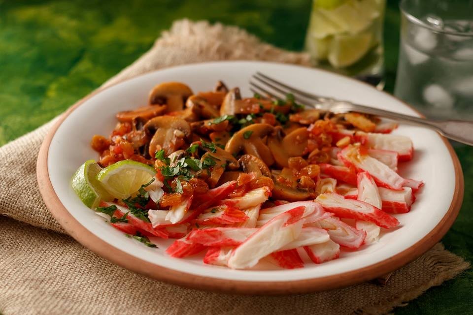 foto de Ensalada de Kani Kama con salsa de champignons